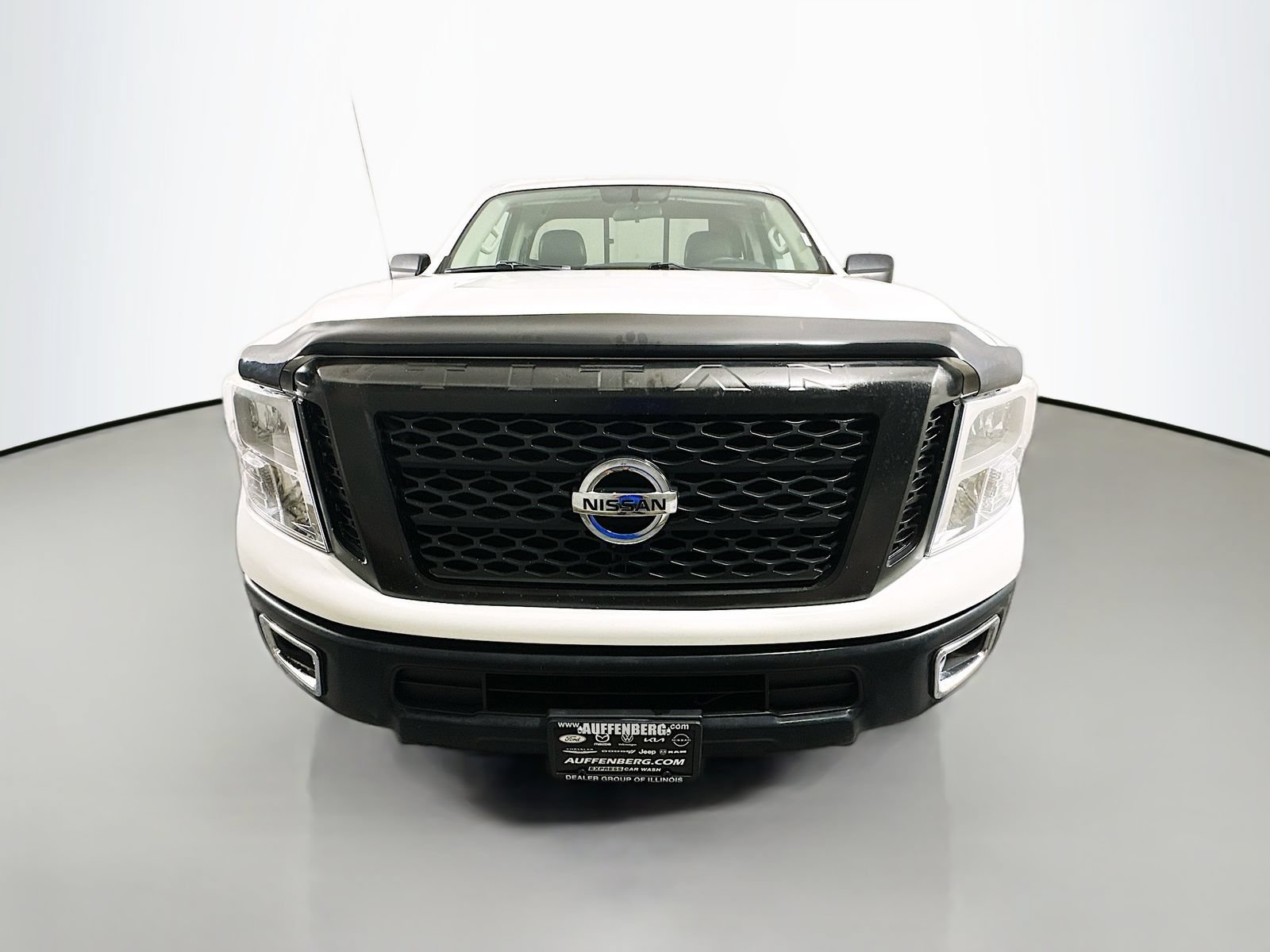 Used 2017 Nissan Titan S AWD/4WD image 2