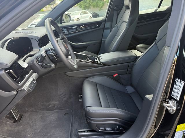 Used 2026 Porsche Panamera 4 image 25