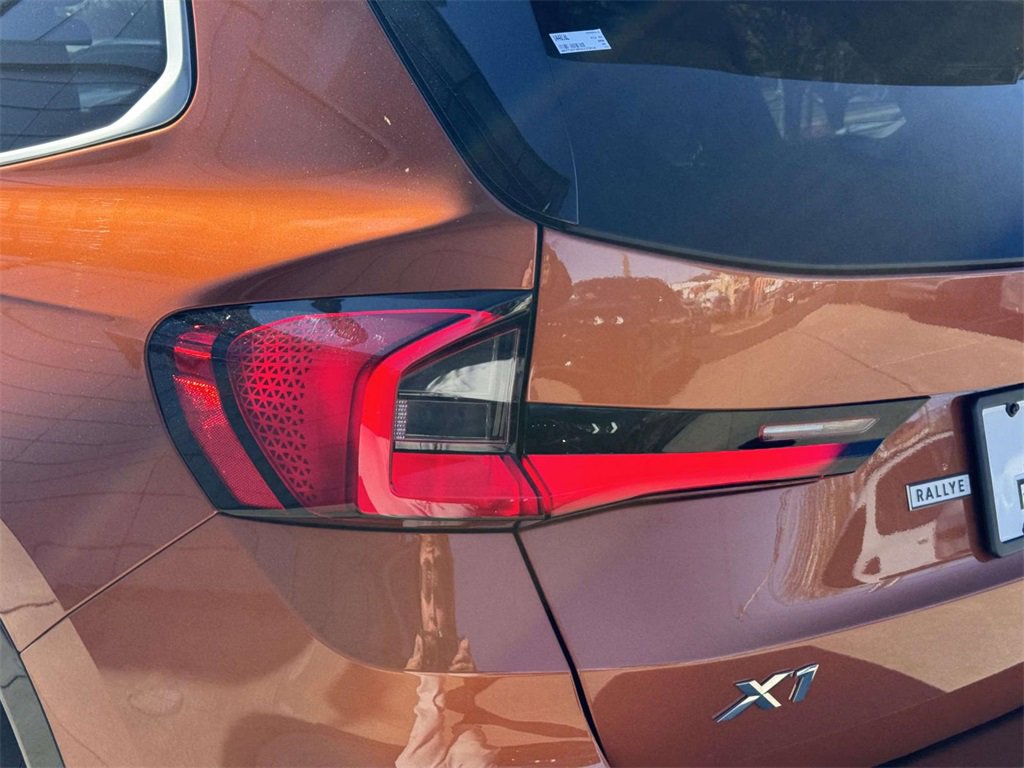 Certified 2025 BMW X1 xDrive28i w/ Convenience Package image 10