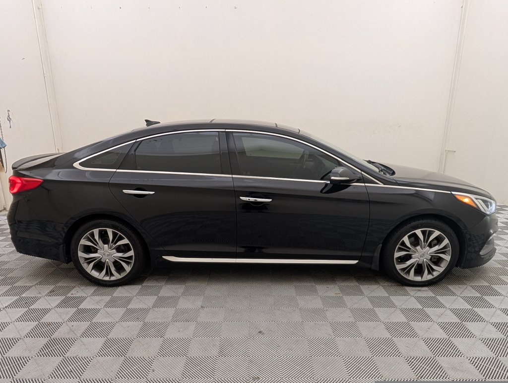 Used 2015 Hyundai Sonata Limited 2.0T FWD image 2