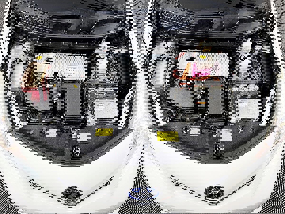 Used 2012 Toyota Prius V Three image 44