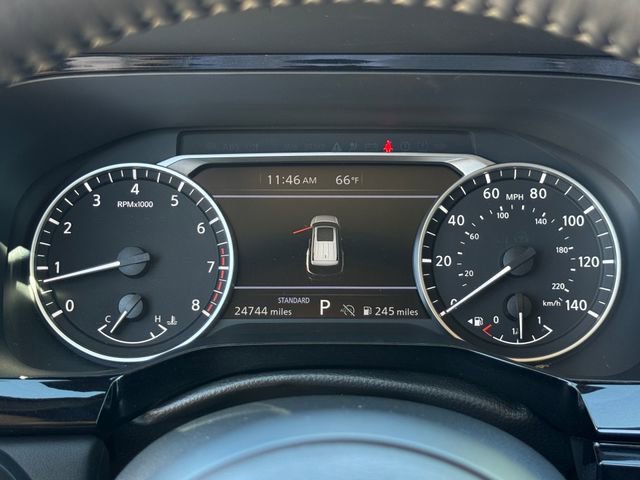 Used 2025 Nissan Pathfinder SV image 18