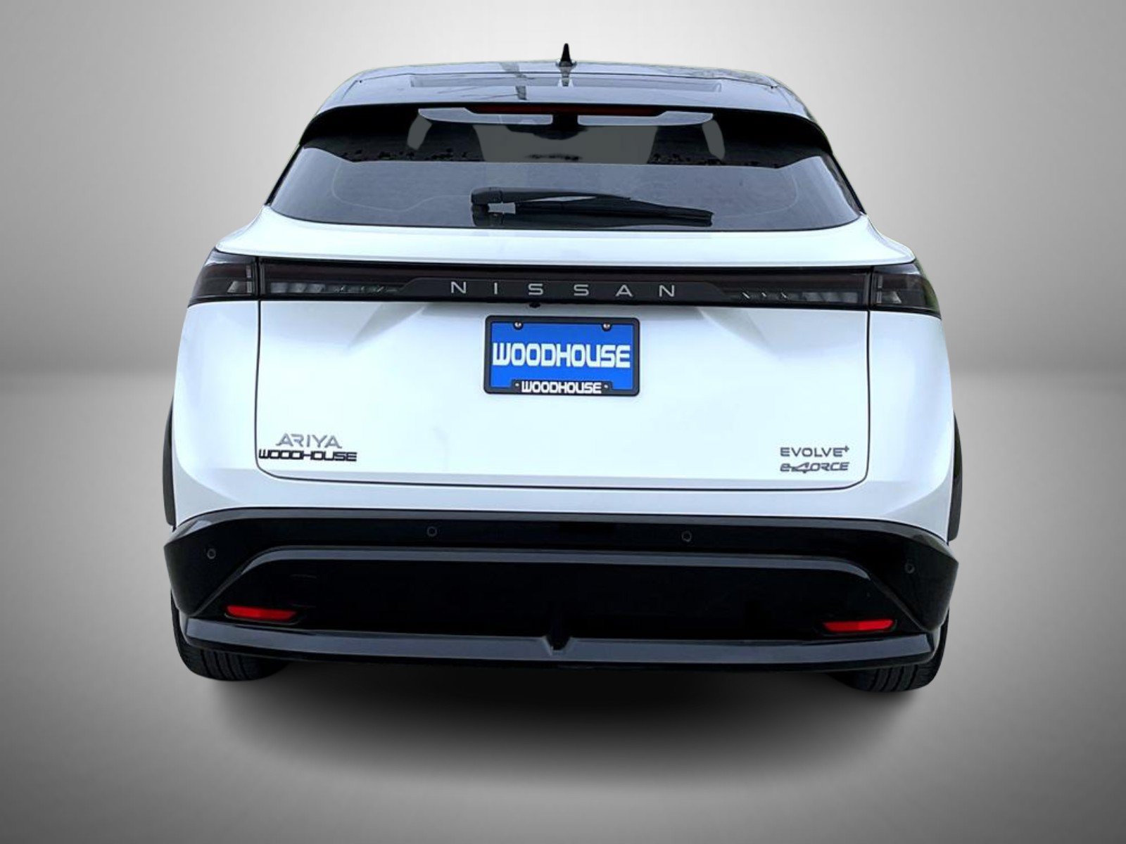 Used 2023 Nissan Ariya AWD image 6