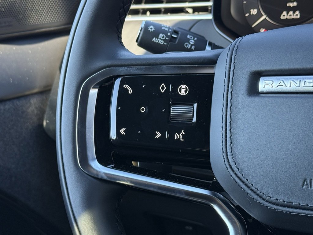 New 2025 Land Rover Range Rover Sport SE image 19