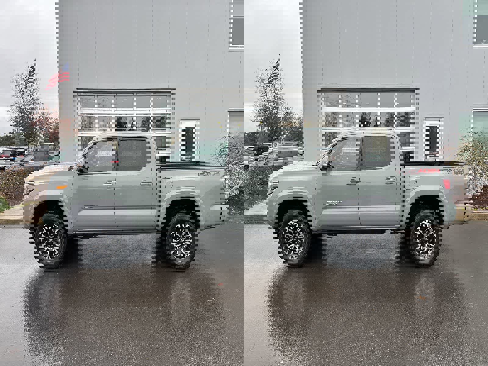 Used 2023 Toyota Tacoma TRD Sport w/ TRD Premium Sport Package image 2