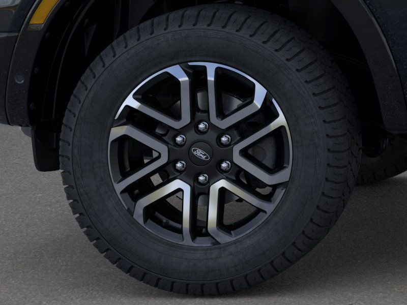 Used 2025 Ford Ranger Lariat w/ FX4 Off-Road Package image 14