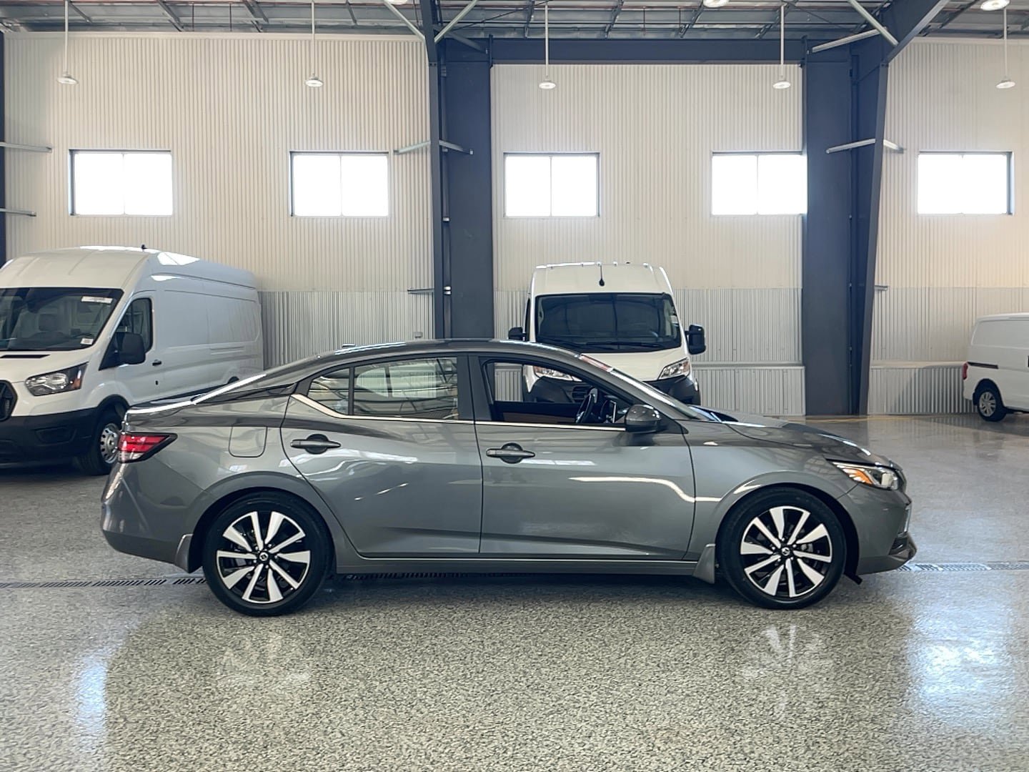 Used 2022 Nissan Sentra SV w/ SV Premium Package FWD image 3