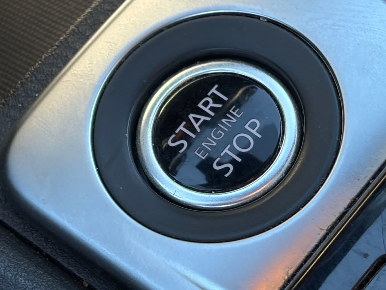 Used 2025 Nissan Sentra SR FWD image 20