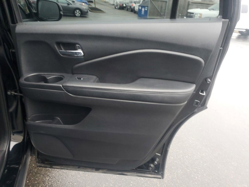 Used 2022 Honda Pilot Sport image 29