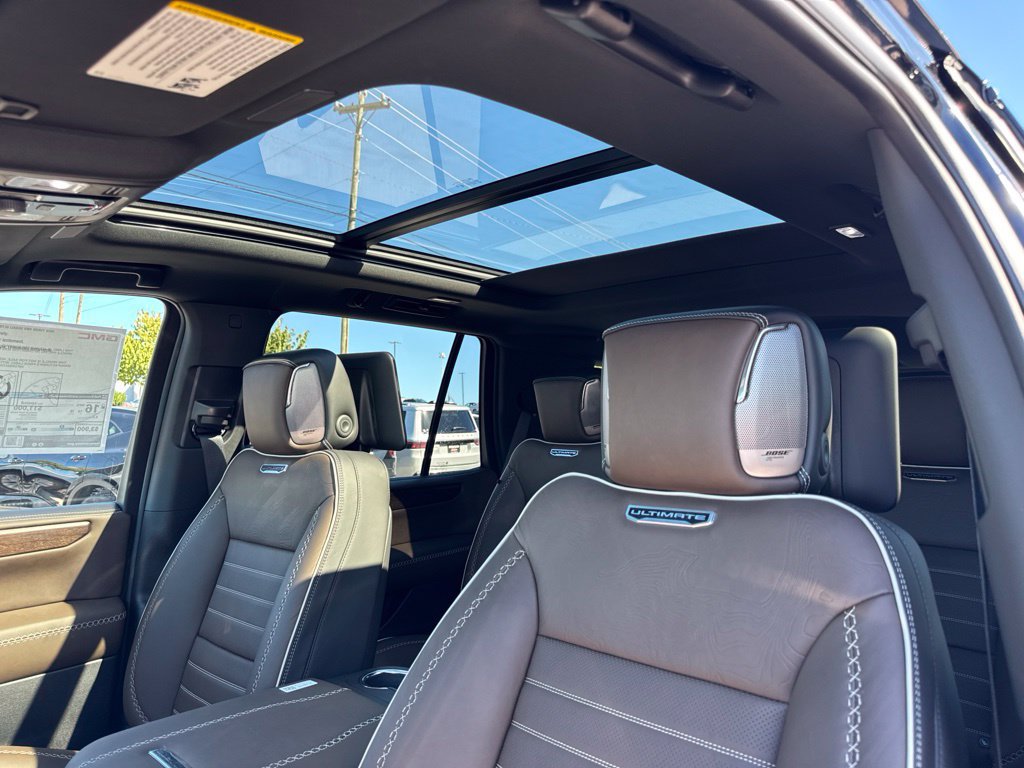 New 2026 GMC Yukon Denali Ultimate AWD/4WD image 18