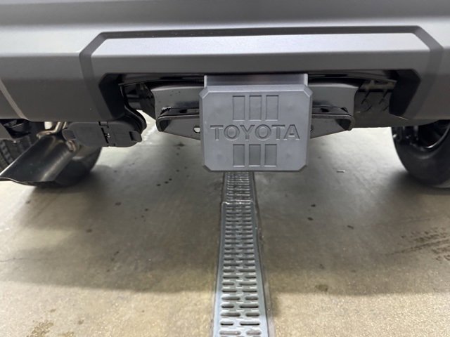 New 2025 Toyota 4Runner SR5 image 12