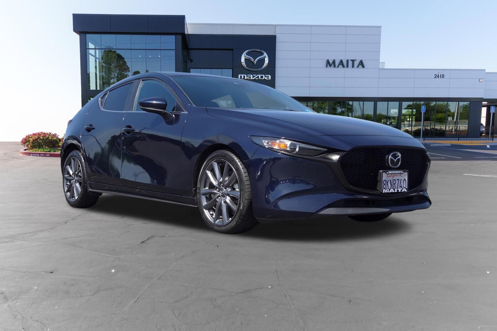 Used 2019 MAZDA MAZDA3 Hatchback FWD image 1