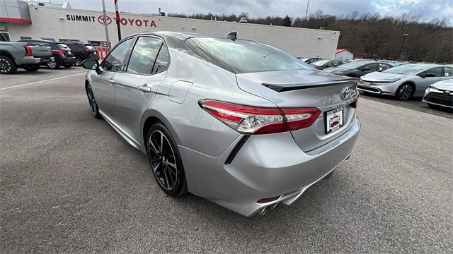 Used 2019 Toyota Camry XSE image 3