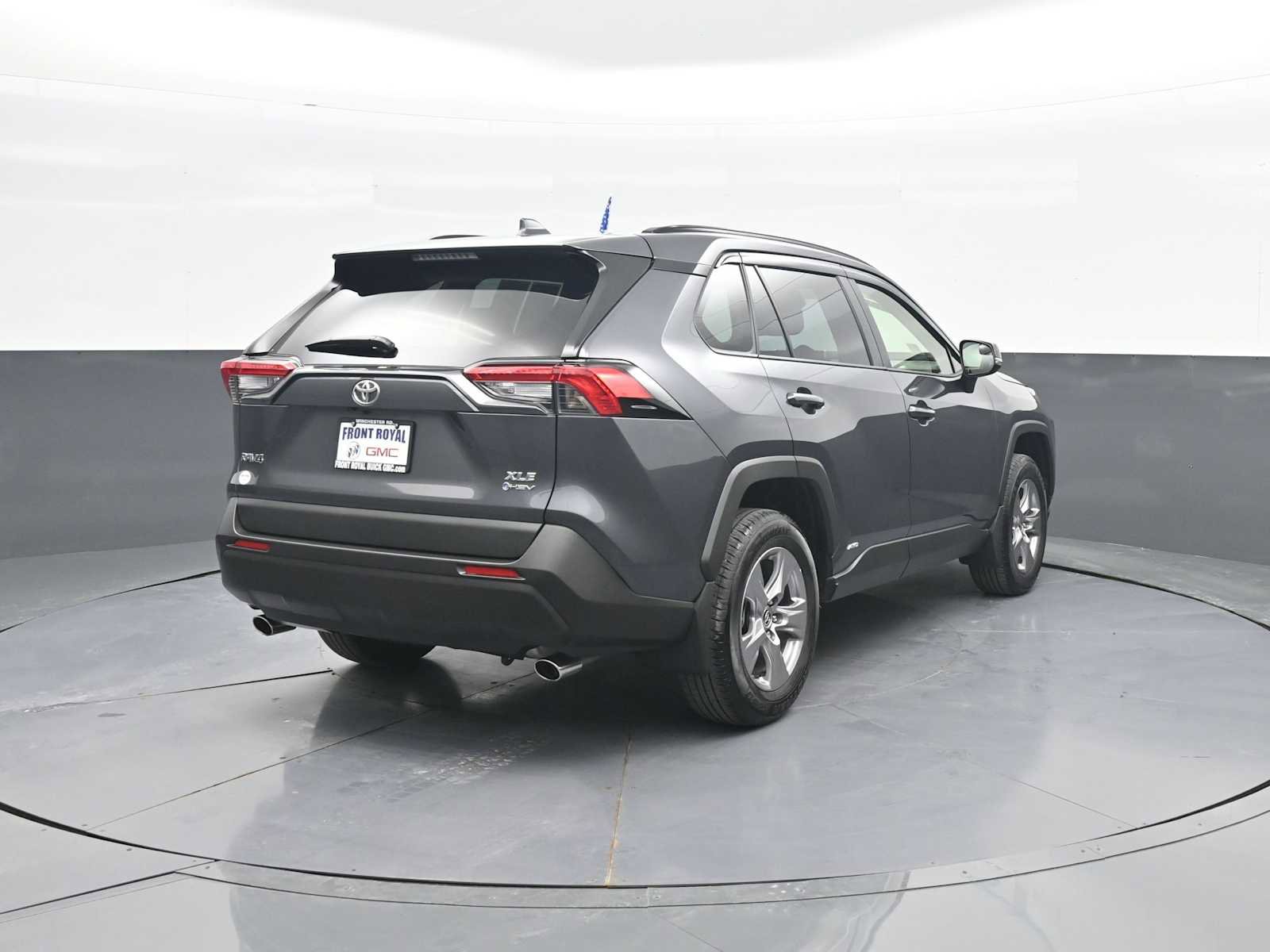 Used 2025 Toyota RAV4 XLE AWD/4WD image 7