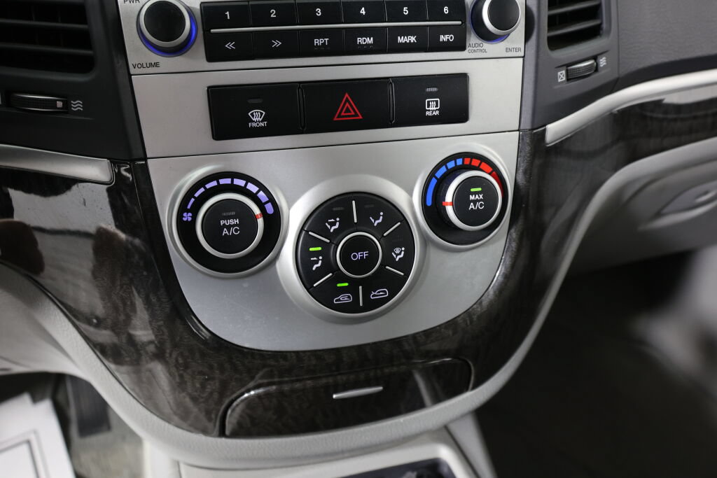 Used 2007 Hyundai Santa Fe SE FWD image 34