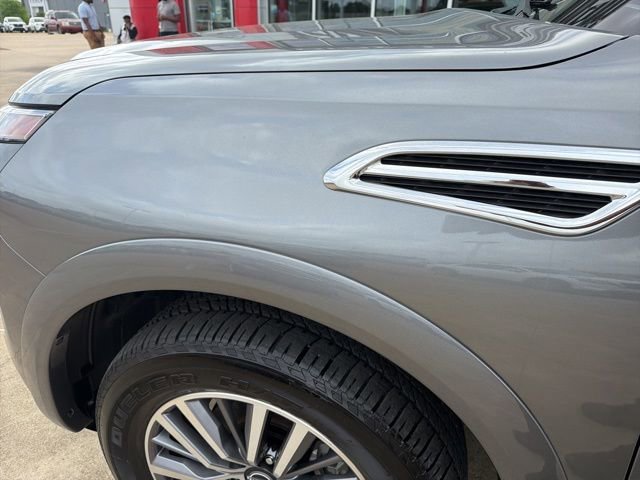 Certified 2024 Nissan Armada SL w/ Captain's Chairs Package image 7