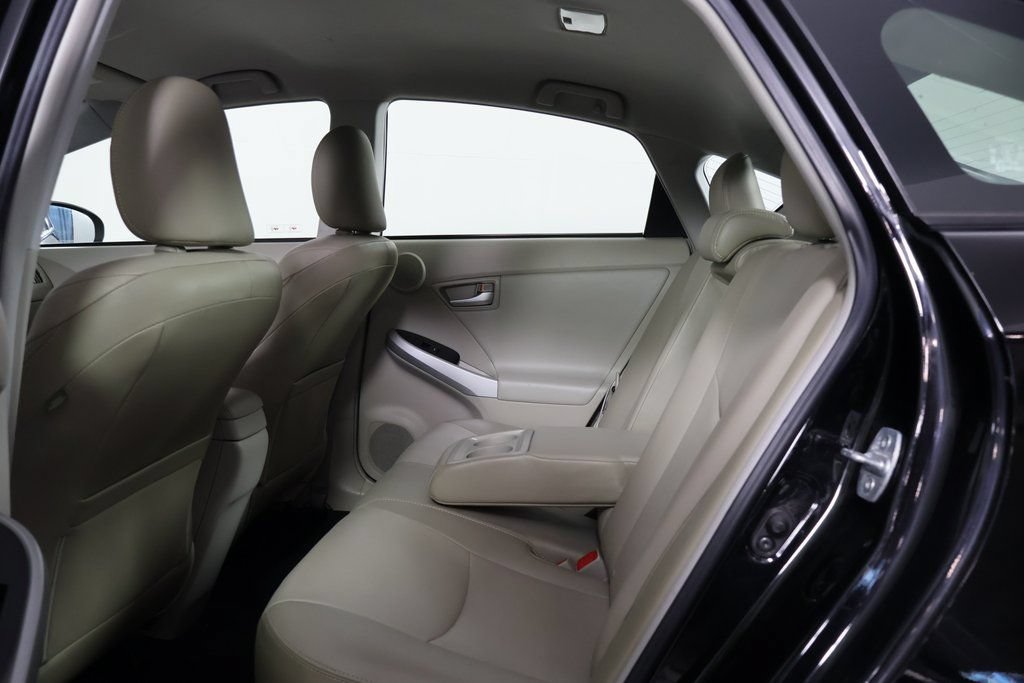 Used 2013 Toyota Prius Five FWD image 11