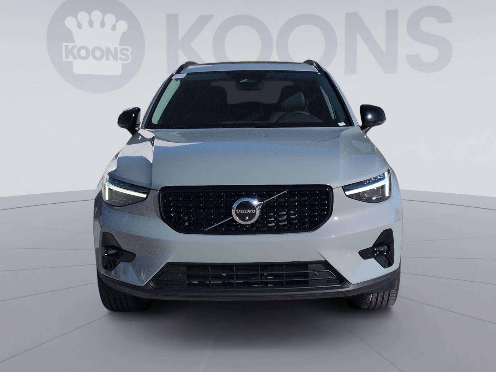 New 2026 Volvo XC40 B5 Plus w/ Protection Package Premier AWD/4WD image 4