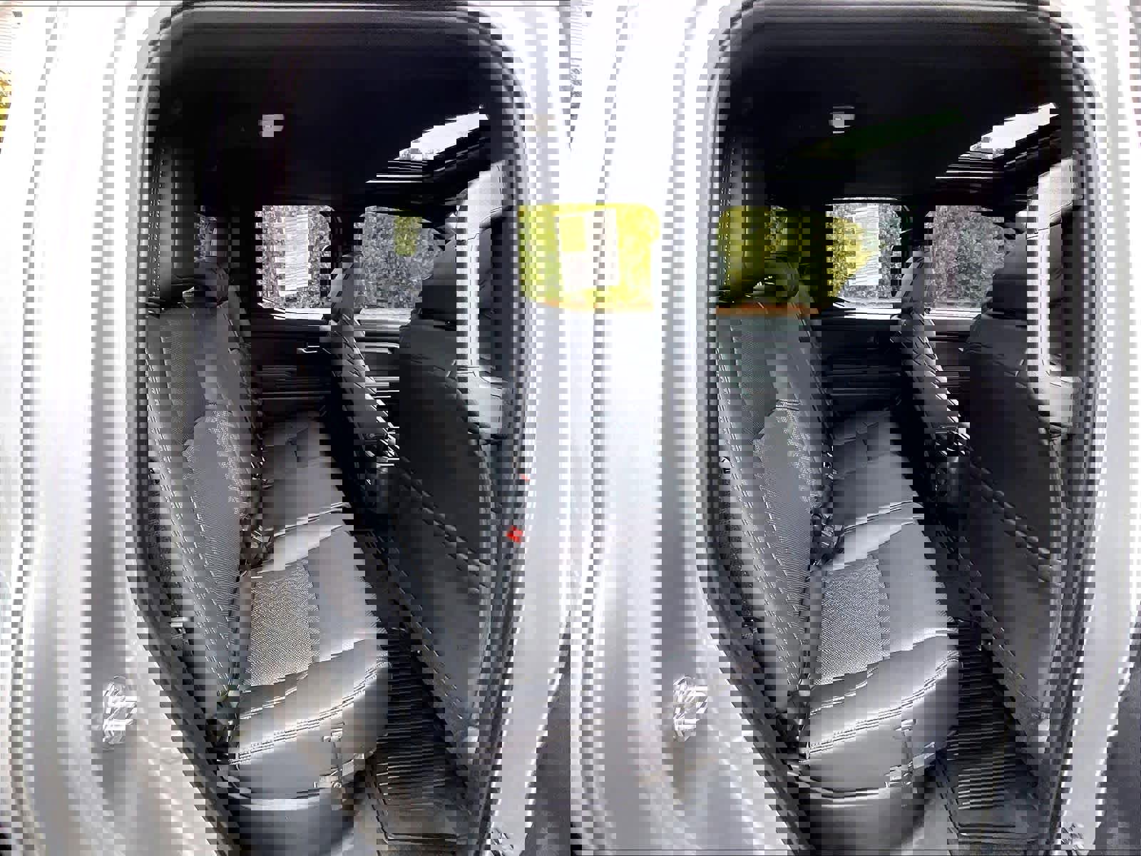 Used 2025 Toyota Tacoma Limited image 16