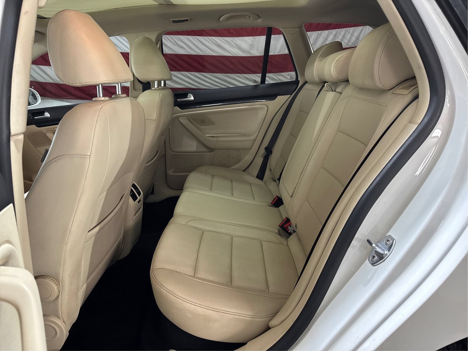 Used 2013 Volkswagen Jetta TDI FWD image 10
