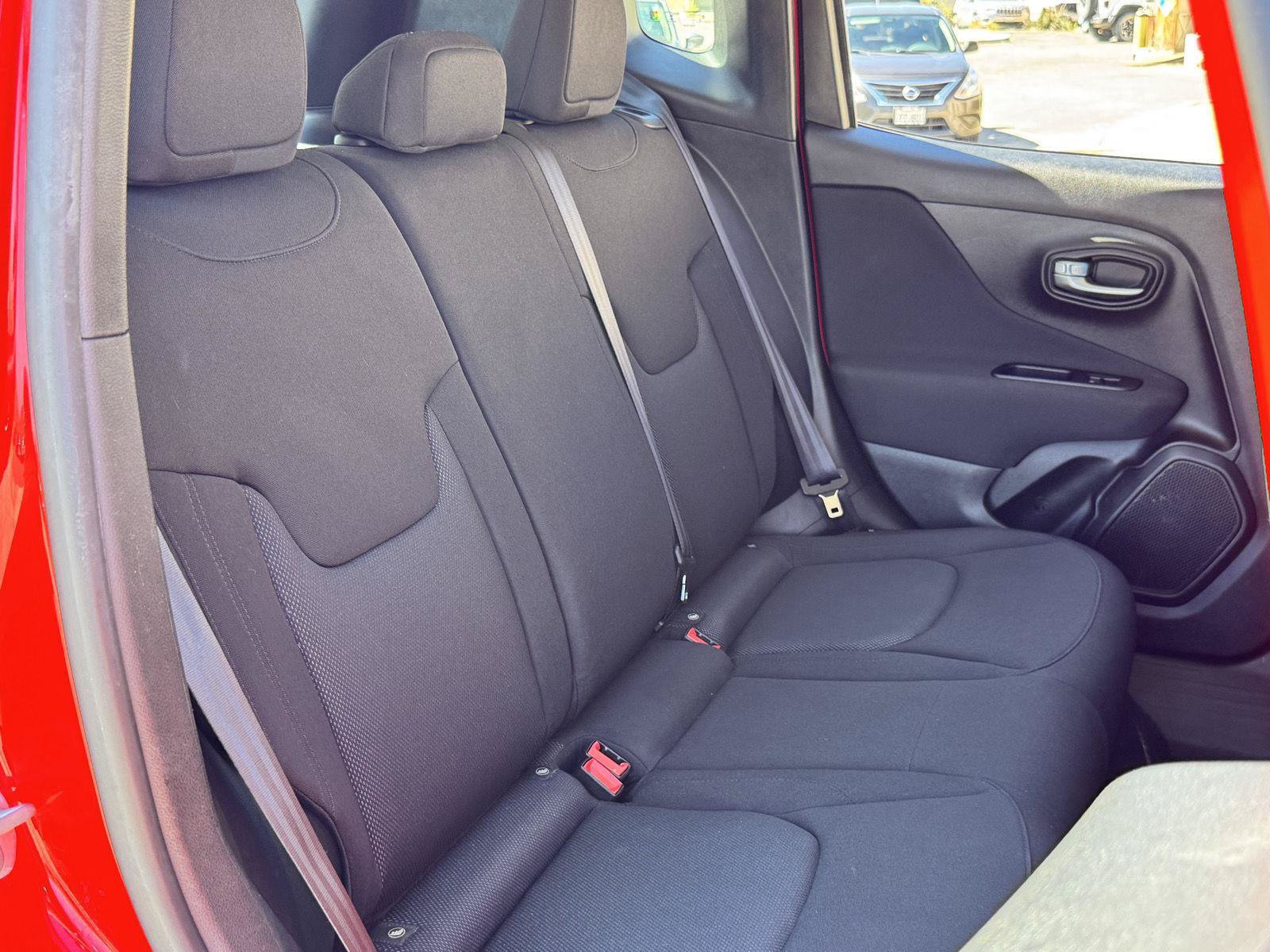 Used 2020 Jeep Renegade Sport FWD image 32