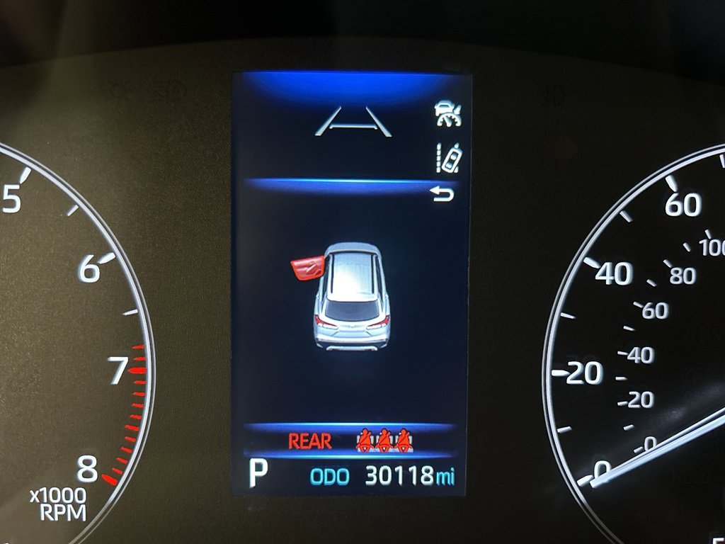 Used 2024 Toyota Corolla Cross LE image 18