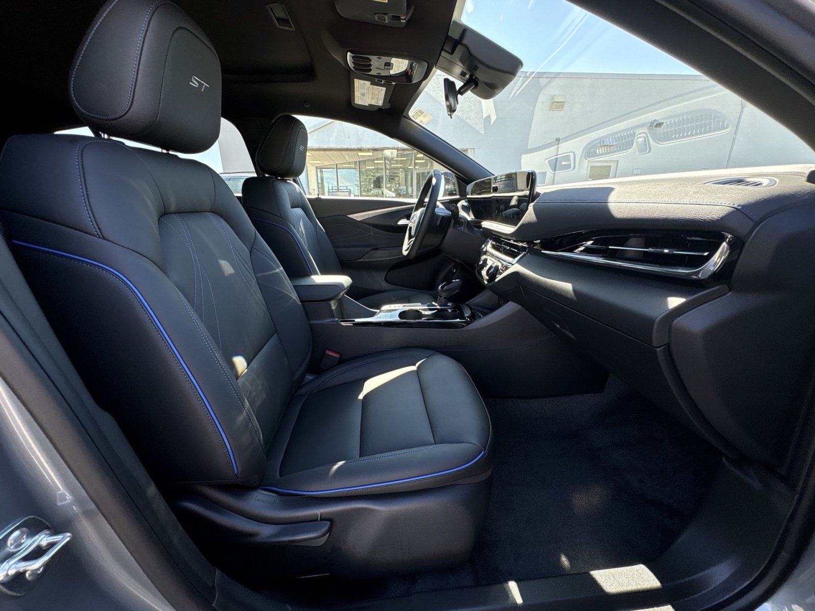 New 2026 Buick Envista Sport Touring w/ Convenience I Package FWD image 27