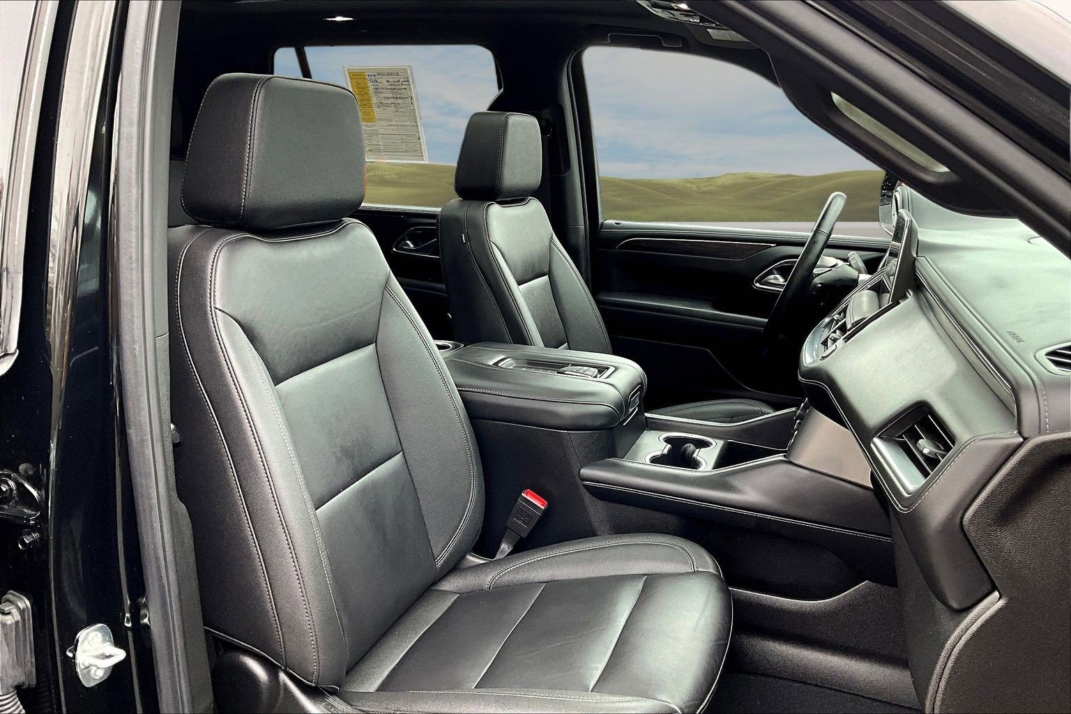 Used 2024 Chevrolet Tahoe Z71 w/ Luxury Package image 21