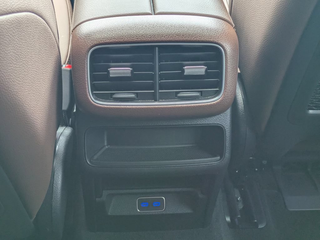 Used 2024 Mercedes-Benz GLE 450 4MATIC image 18