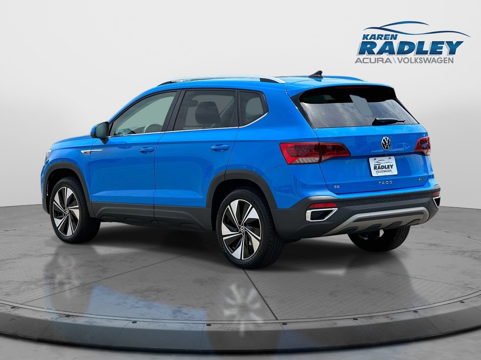 Certified 2024 Volkswagen Taos SE AWD/4WD image 4