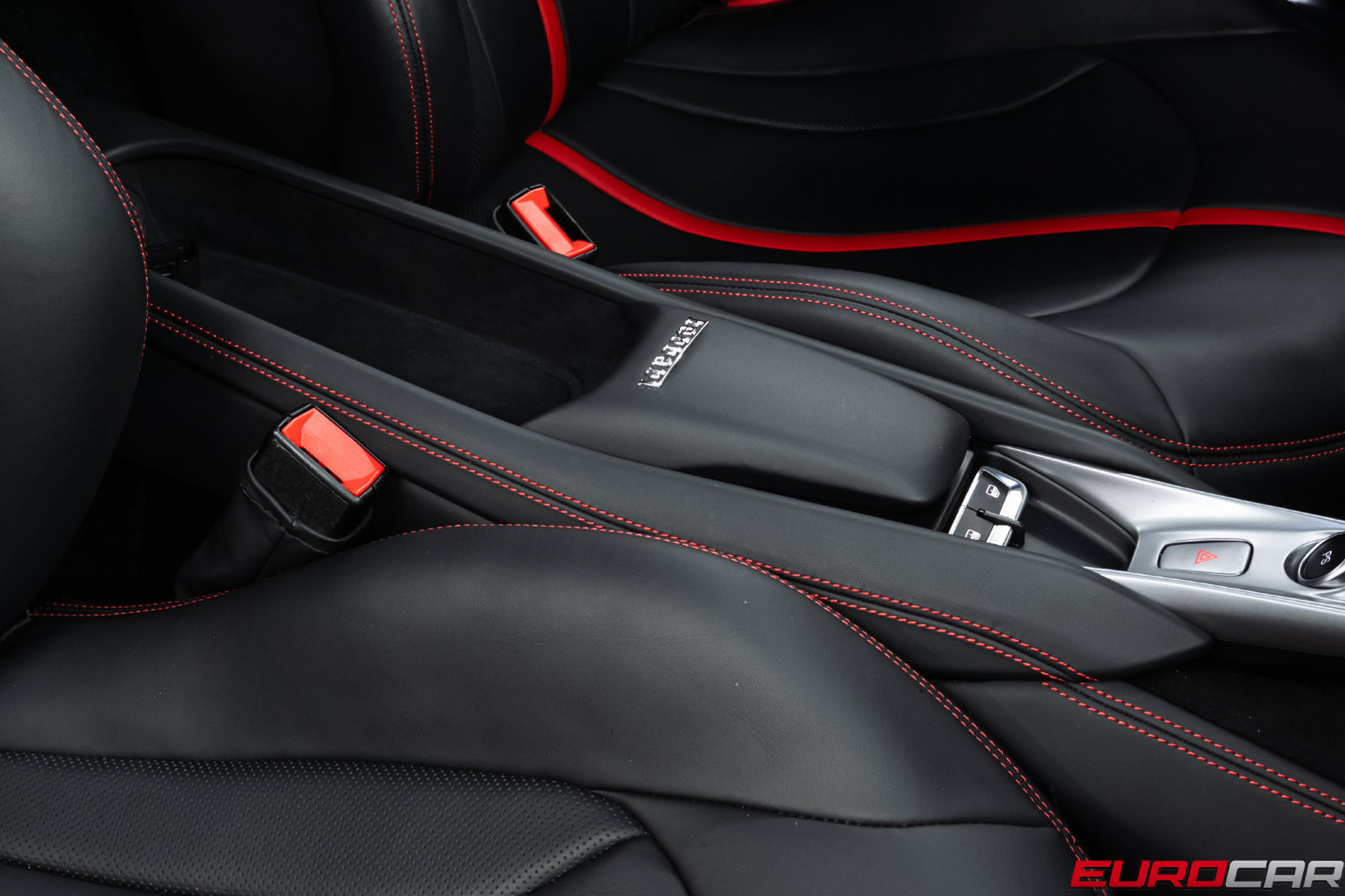 Used 2022 Ferrari F8 Tributo RWD image 37