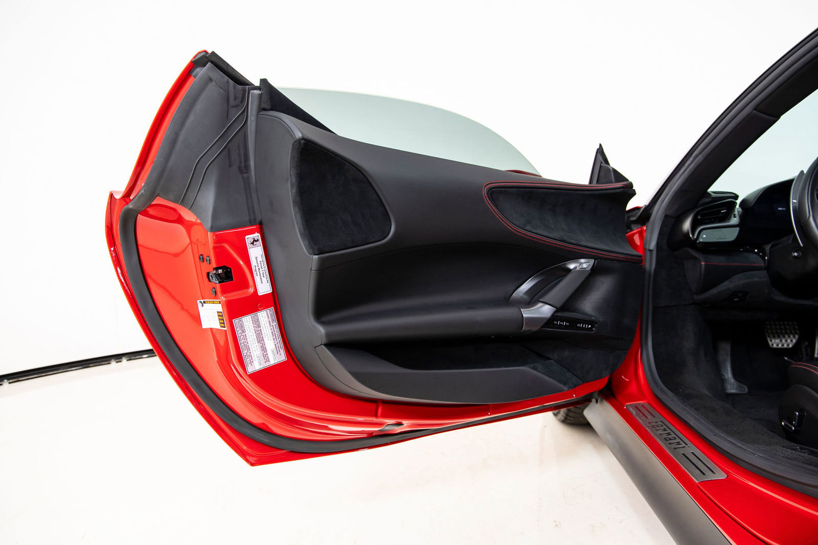 Certified 2021 Ferrari SF90 Stradale image 22