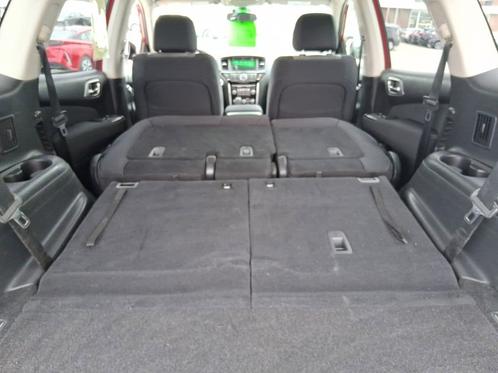 Used 2017 Nissan Pathfinder S image 25