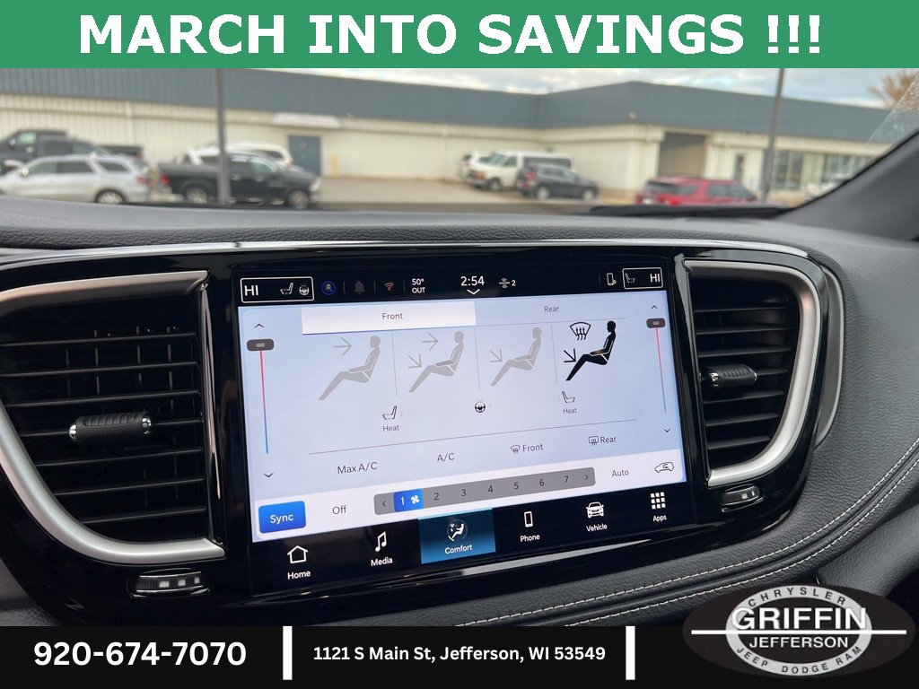 New 2026 Chrysler Pacifica Select w/ S Appearance Package image 16