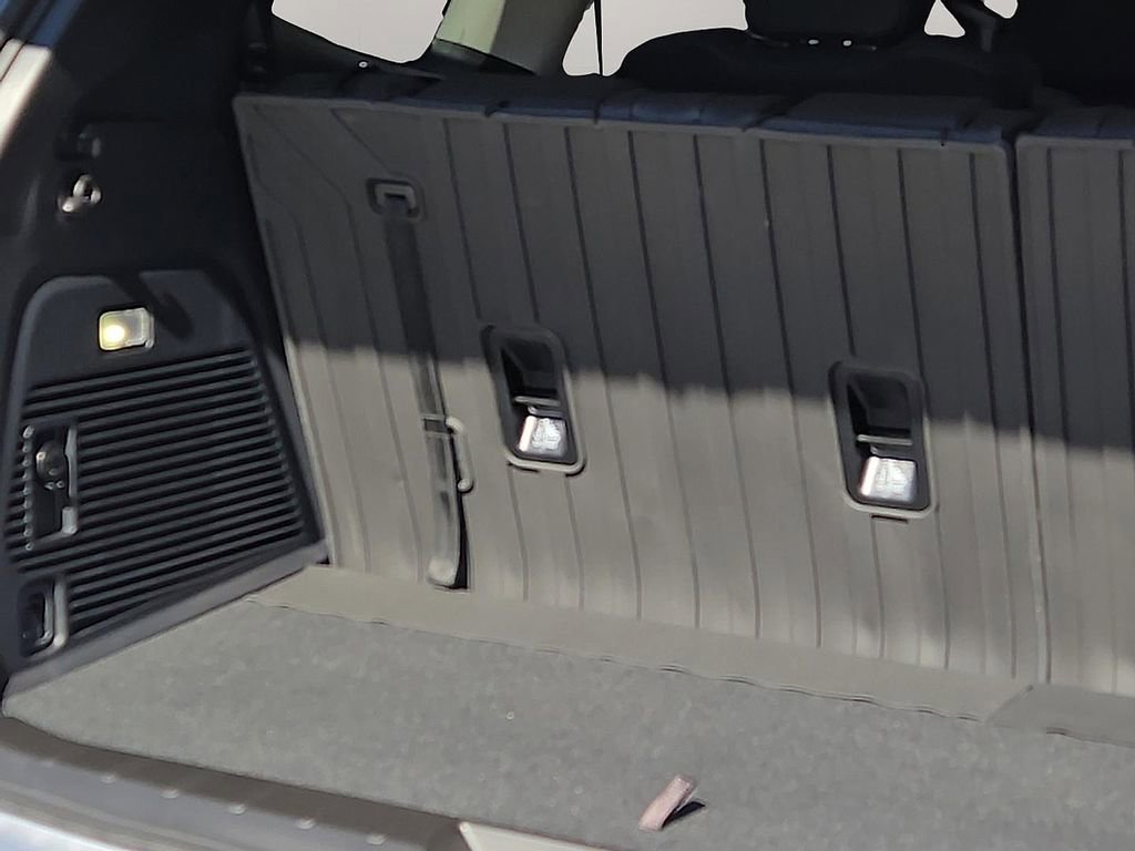 Certified 2026 Subaru Ascent Limited image 9