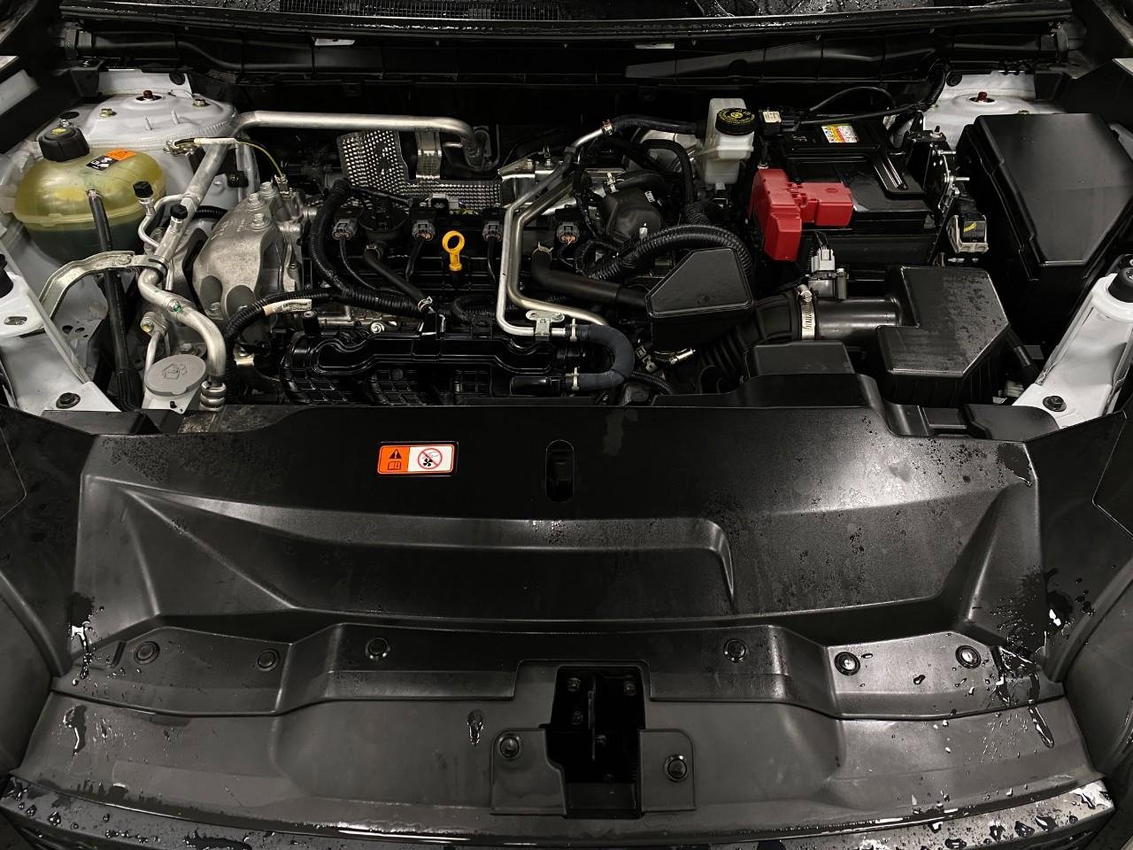 Used 2024 Mitsubishi Outlander AWD image 12