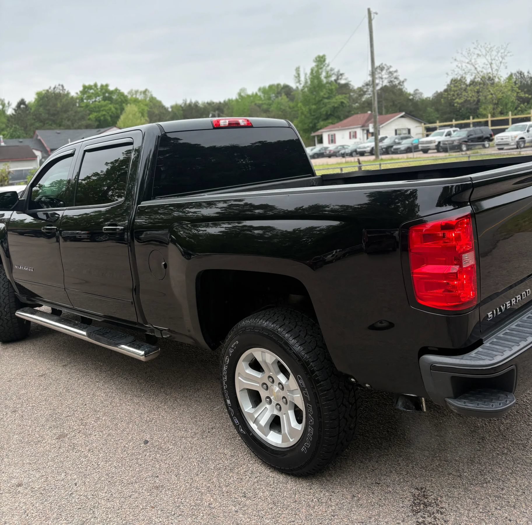 Used 2018 Chevrolet Silverado 1500 LT w/ True North Edition AWD/4WD image 5