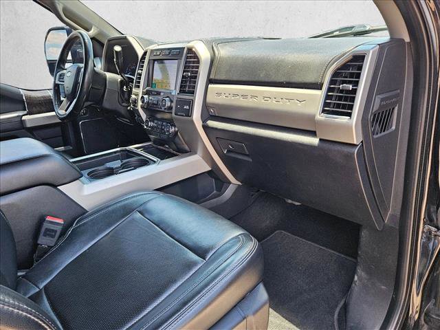Used 2019 Ford F250 Lariat w/ Lariat Ultimate Package AWD/4WD image 16