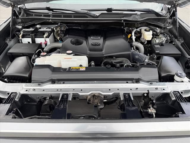 Used 2024 Toyota Tundra Limited w/ Power Package AWD/4WD image 23