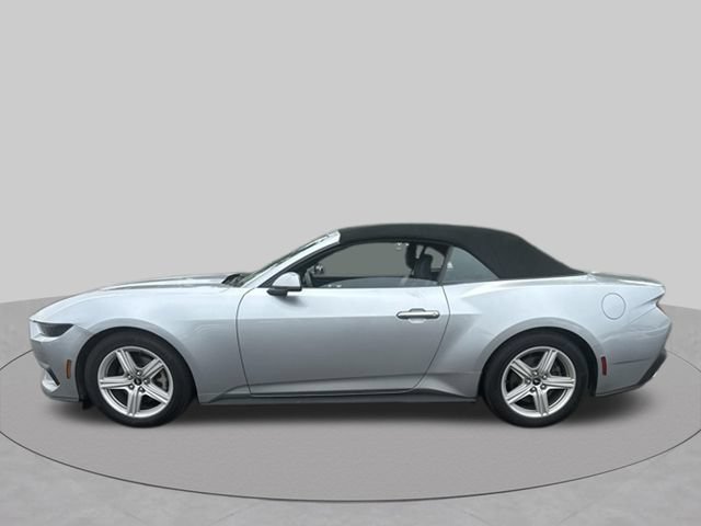 Used 2026 Ford Mustang Premium RWD image 2