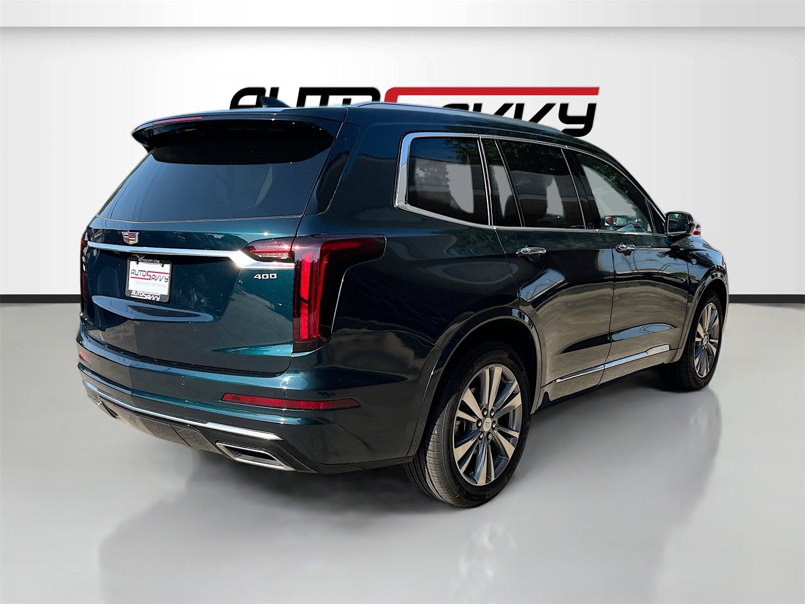 Used 2024 Cadillac XT6 Premium Luxury image 2