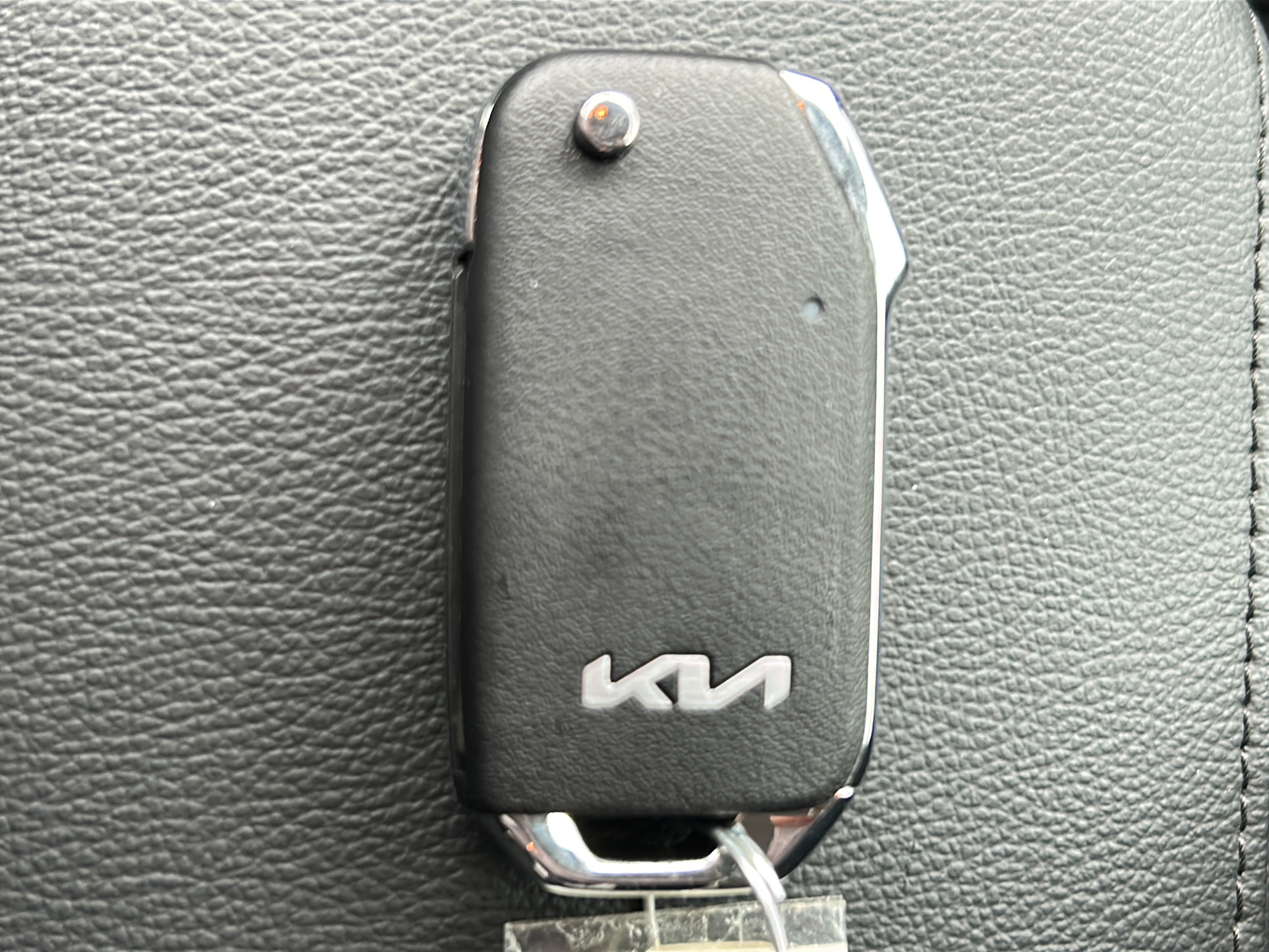 Certified 2023 Kia Soul LX FWD image 23
