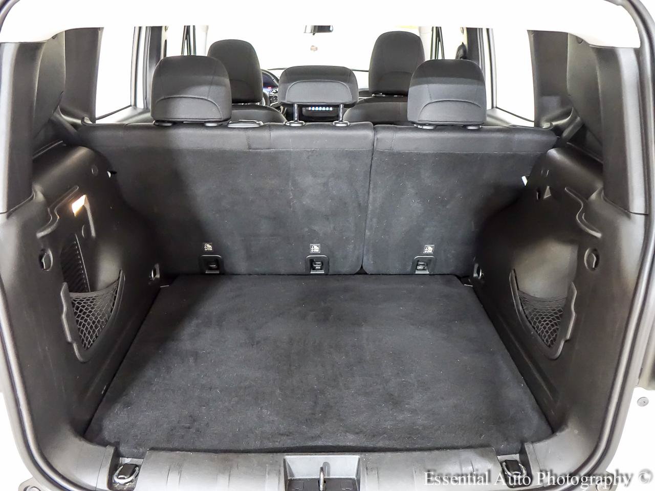 Used 2019 Jeep Renegade Trailhawk w/ Cold Weather Group II AWD/4WD image 27