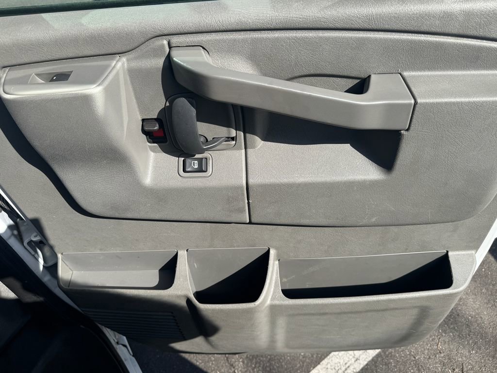 Certified 2023 GMC Savana 3500 Extended w/ Driver Convenience Package RWD image 27