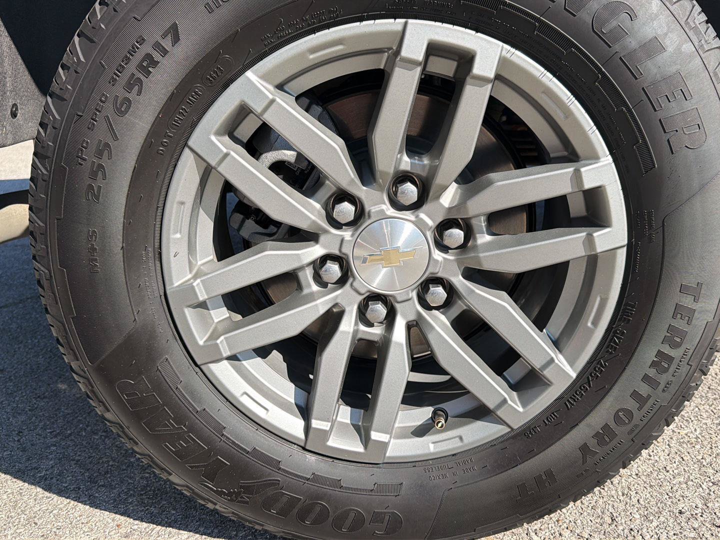 Used 2023 Chevrolet Colorado LT RWD image 19