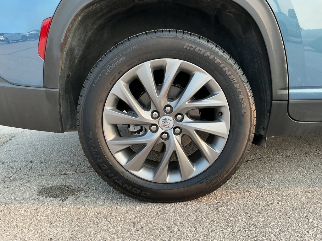 Used 2025 Buick Enclave Preferred FWD image 11