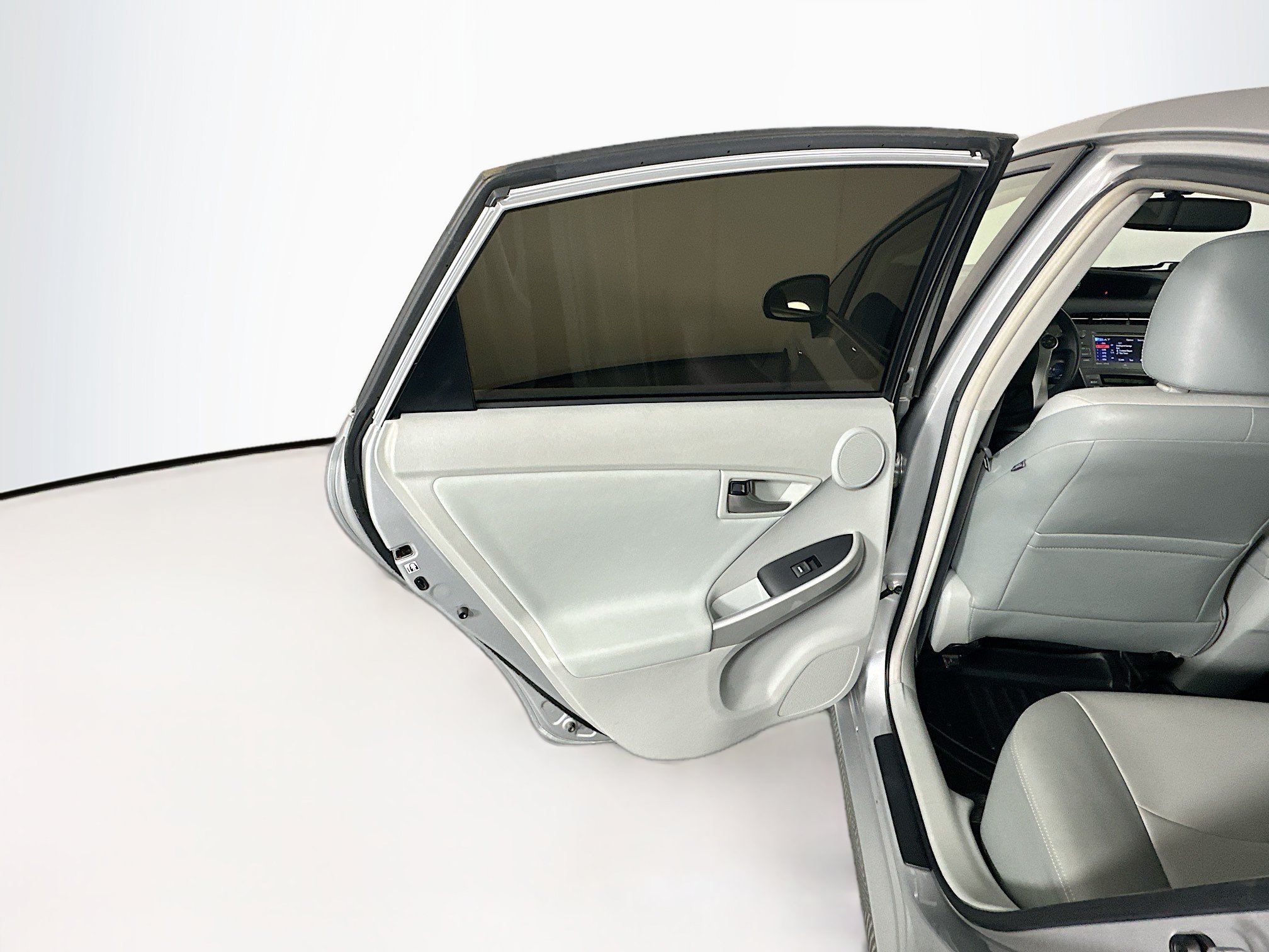 Used 2015 Toyota Prius Four FWD image 24