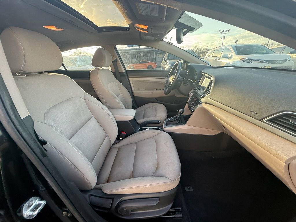 Used 2017 Hyundai Elantra Value Edition image 23
