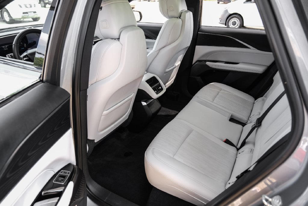 Used 2024 Cadillac Lyriq Luxury w/ LPO, Floor Liner Package RWD image 36