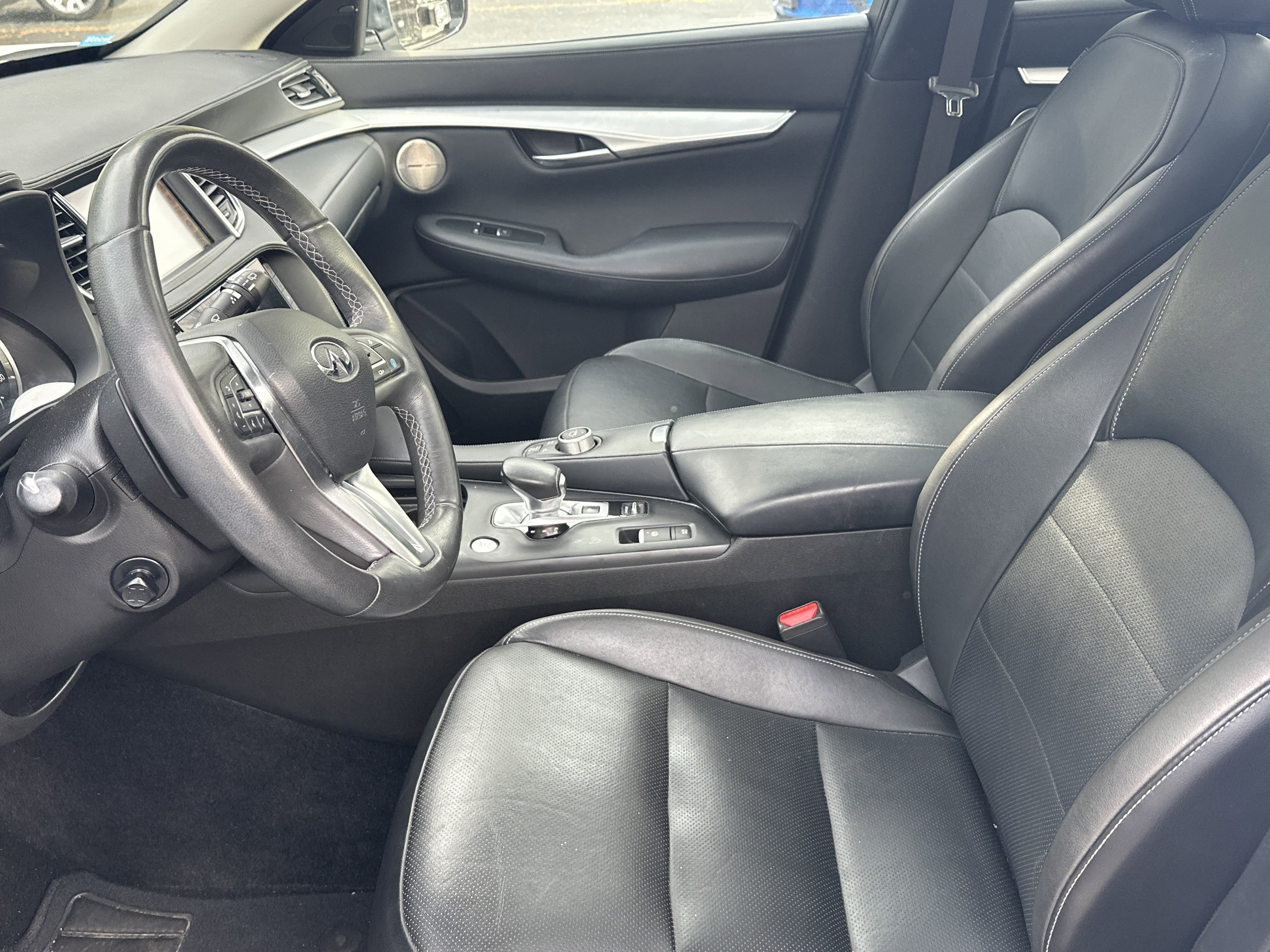 Used 2019 INFINITI QX50 Essential w/ Proactive Package FWD image 9